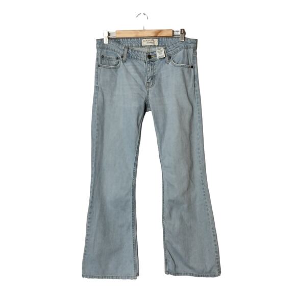 Levi's Women's Sz 11 Low Rise Slim Flare Jeans Y2K Light Wash - Picture 1 of 7